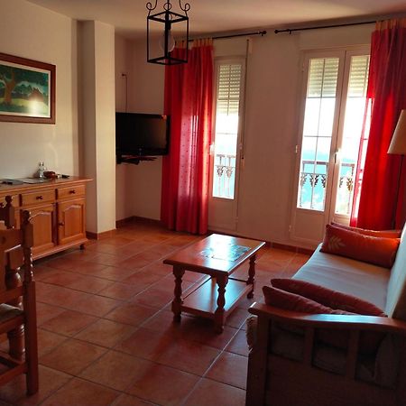 Apartamento Avenida Del Parque Cazorla Exteriör bild