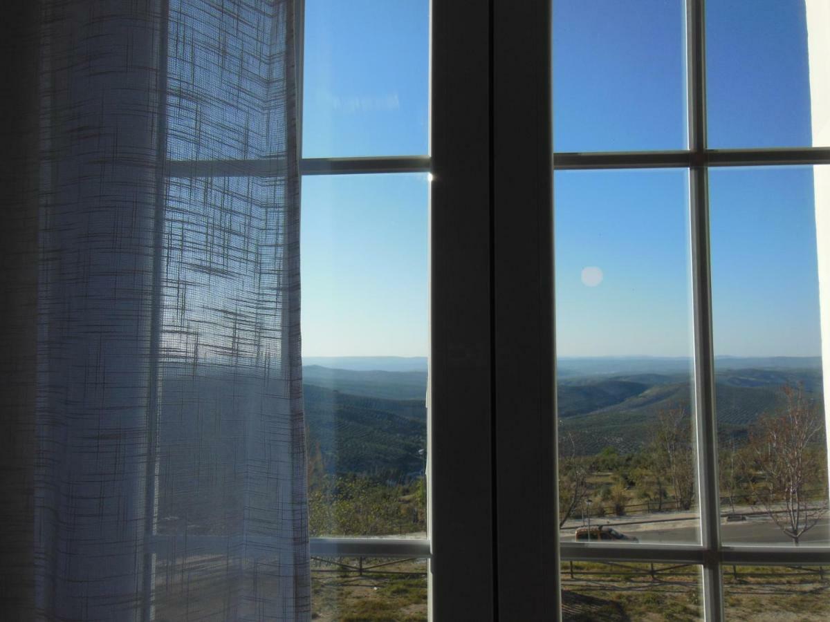 Apartamento Avenida Del Parque Cazorla Exteriör bild